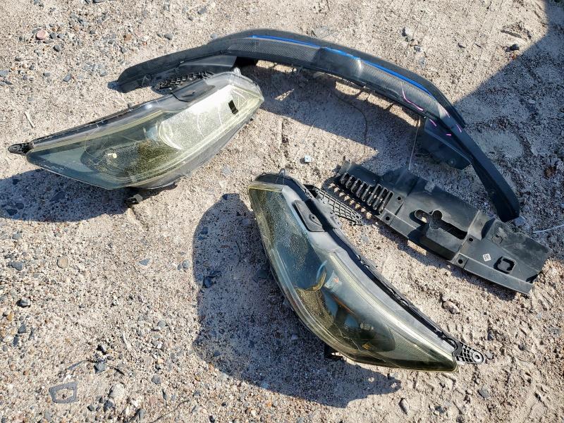 1HGCR2F56HA198883 - 2017 HONDA ACCORD SPORT Սպիտակ լուսանկար 13