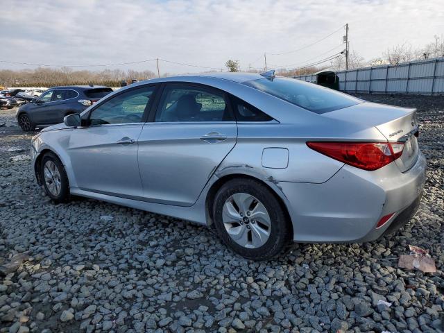 5NPEB4AC4EH822410 - 2014 HYUNDAI SONATA GLS SILVER photo 2