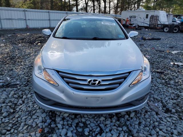 5NPEB4AC4EH822410 - 2014 HYUNDAI SONATA GLS SILVER photo 5