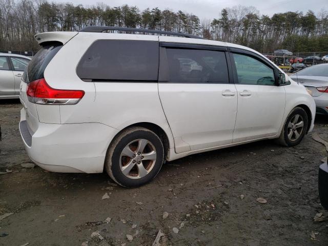 5TDKK3DCXDS372098 - 2013 TOYOTA SIENNA LE WHITE photo 3