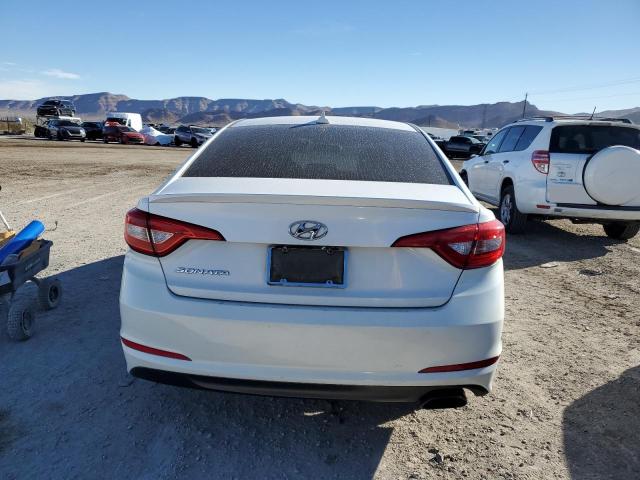 5NPE24AF6HH465620 - 2017 HYUNDAI SONATA SE WHITE photo 6