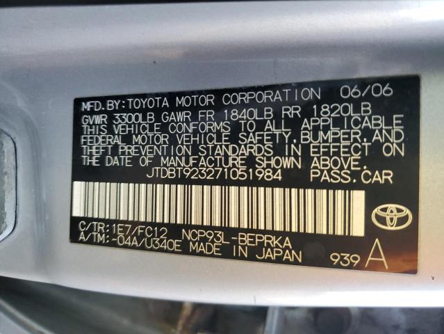 JTDBT923271051984 - 2007 TOYOTA YARIS SILVER photo 12