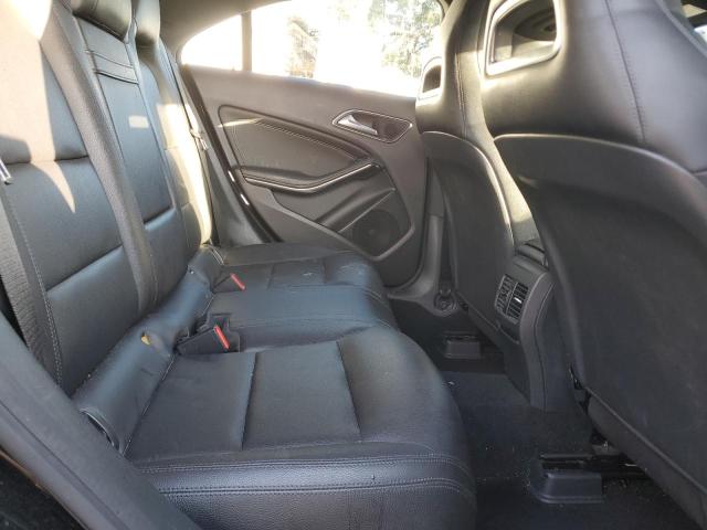 WDDSJ4EB8FN282459 - 2015 MERCEDES-BENZ CLA 250 შავი ფოტო 10