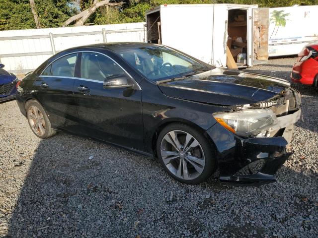 WDDSJ4EB8FN282459 - 2015 MERCEDES-BENZ CLA 250 შავი ფოტო 4
