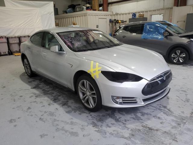 5YJSA1H14EFP65049 - 2014 TESLA MODEL S Сріблястий фото 4