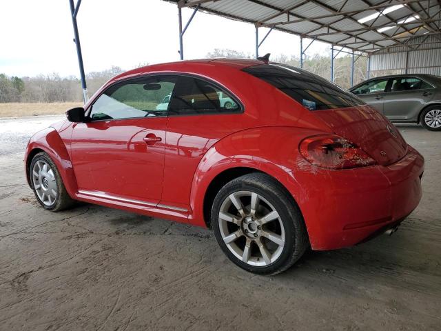 3VWJP7ATXCM602551 - 2012 VOLKSWAGEN BEETLE RED photo 2