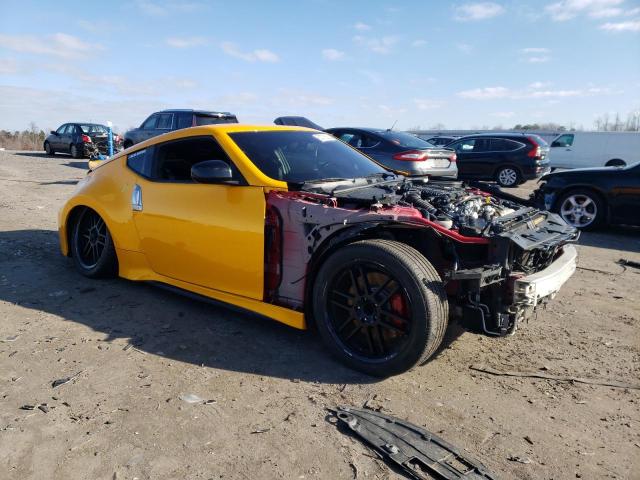 JN1AZ4EH3HM950683 - 2017 NISSAN 370Z BASE YELLOW photo 4