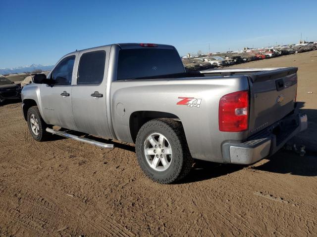 2GCEK13M271532465 - 2007 CHEVROLET SILVERADO K1500 CREW CAB GRAY photo 2