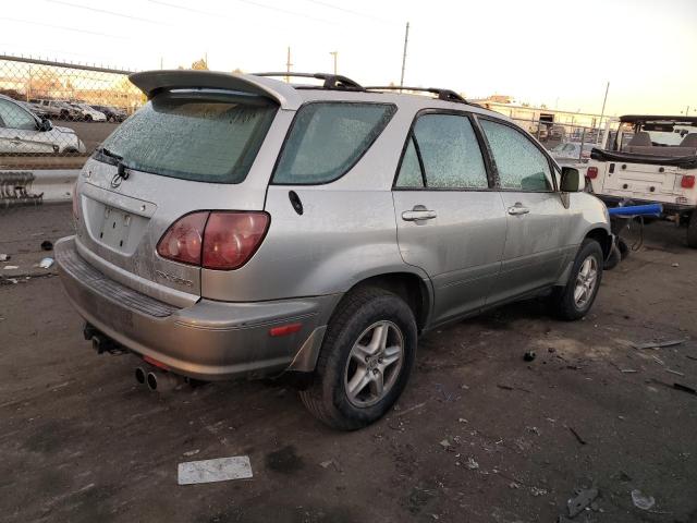 JT6HF10U5Y0143152 - 2000 LEXUS RX 300 SILVER photo 3