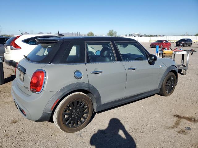 WMWXU3C54H2D31885 - 2017 MINI COOPER S SILVER photo 3