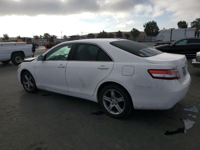 4T1BF3EK9AU563203 - 2010 TOYOTA CAMRY BASE أبيض صورة 2