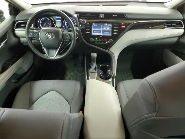 4T1C11AKXLU952030 - 2020 TOYOTA CAMRY LE SILVER photo 8