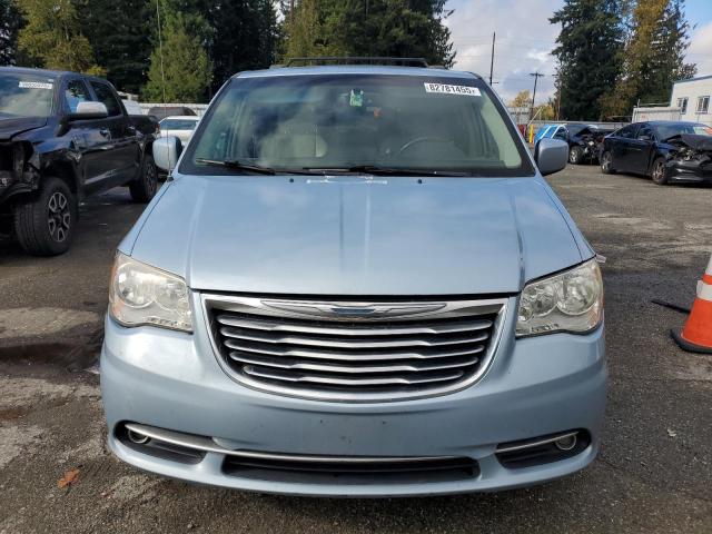 2C4RC1BGXDR540496 - 2013 CHRYSLER TOWN & COU TOURING BLUE photo 5