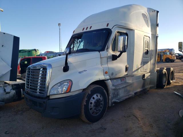 3AKJGLDRXHSHR5160 - 2017 FREIGHTLINER CASCADIA 1 WHITE photo 2