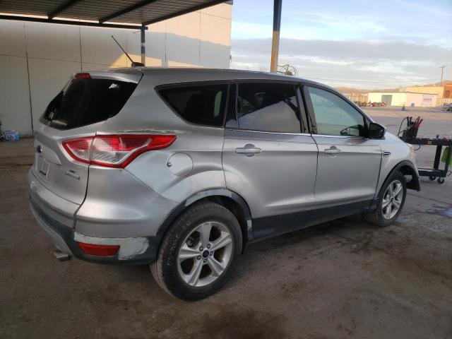 1FMCU0GX8GUB23810 - 2016 FORD ESCAPE SE SILVER photo 3