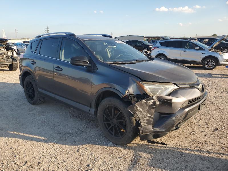 JTMZFREV6JJ736936 - 2018 TOYOTA RAV4 LE CHARCOAL photo 4