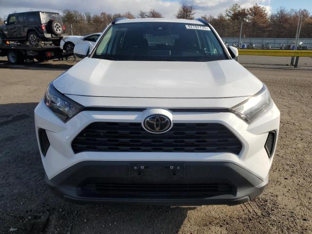 2T3K1RFV4MC128712 - 2021 TOYOTA RAV4 LE 白色 照片 5