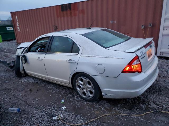 3FAHP0HA2AR426582 - 2010 FORD FUSION SE WHITE photo 2