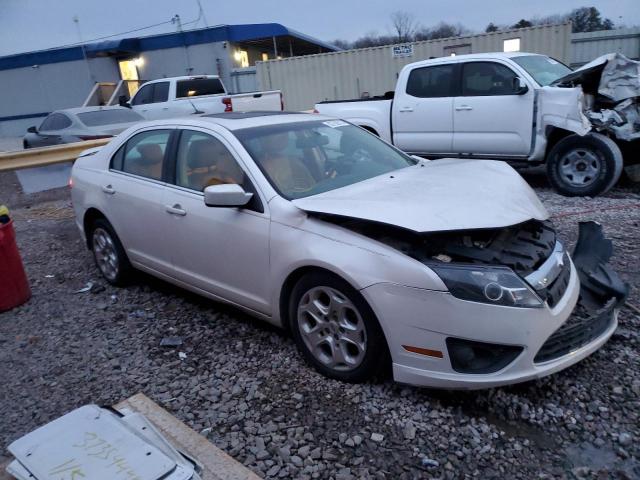 3FAHP0HA2AR426582 - 2010 FORD FUSION SE WHITE photo 4