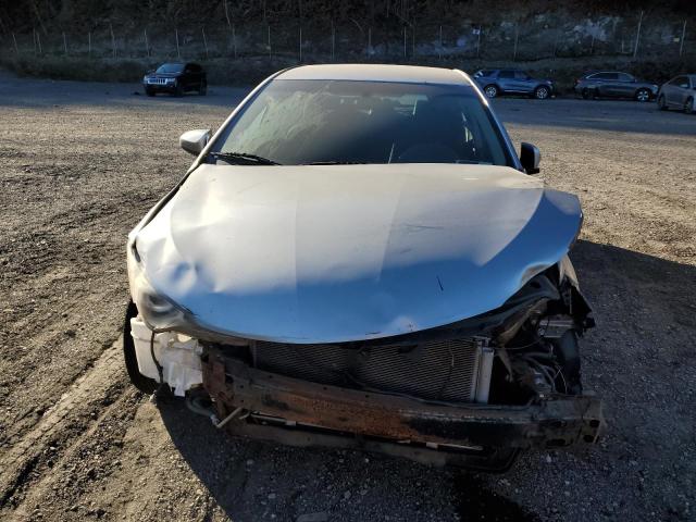 4T1BF1FK8GU128121 - 2016 TOYOTA CAMRY LE SILVER photo 5