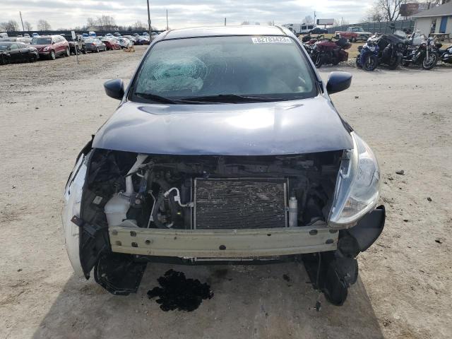 3N1CN7AP9JL869092 - 2018 NISSAN VERSA S BLUE photo 5