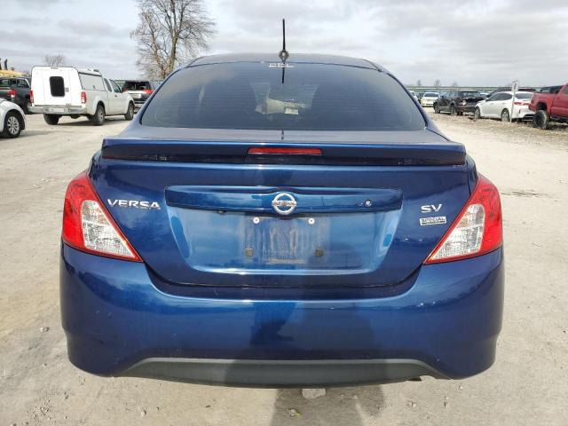 3N1CN7AP9JL869092 - 2018 NISSAN VERSA S BLUE photo 6