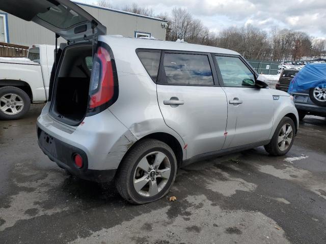 KNDJN2A24K7019517 - 2019 KIA SOUL SILVER photo 3