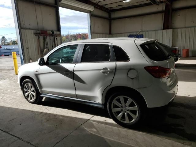 4A4AP3AU6FE006943 - 2015 MITSUBISHI OUTLANDER ES WHITE photo 2