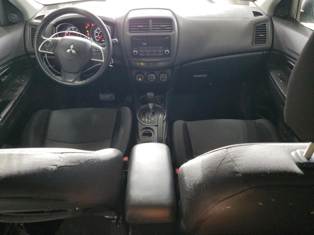 4A4AP3AU6FE006943 - 2015 MITSUBISHI OUTLANDER ES WHITE photo 8