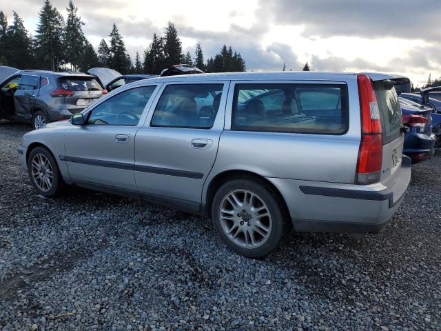 YV1SW53D942374582 - 2004 VOLVO V70 T5 TURBO SILVER photo 2