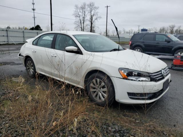 1VWAP7A34DC144816 - 2013 VOLKSWAGEN PASSAT S WHITE photo 4