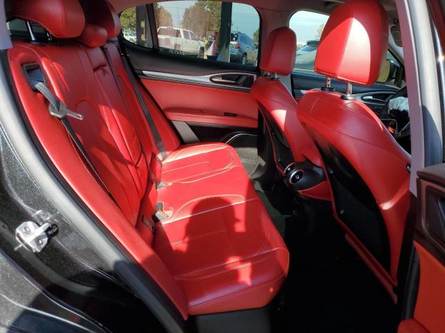 ZASFAKPN6J7B90746 - 2018 ALFA ROMEO STELVIO SPORT შავი ფოტო 11