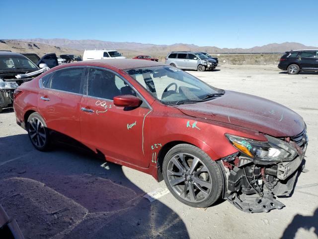 1N4AL3AP2HC110962 - 2017 NISSAN ALTIMA 2.5 RED photo 4