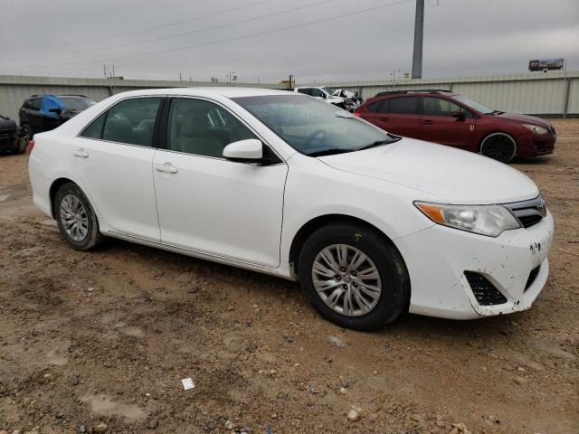 4T4BF1FK7ER415615 - 2014 TOYOTA CAMRY L WHITE photo 4