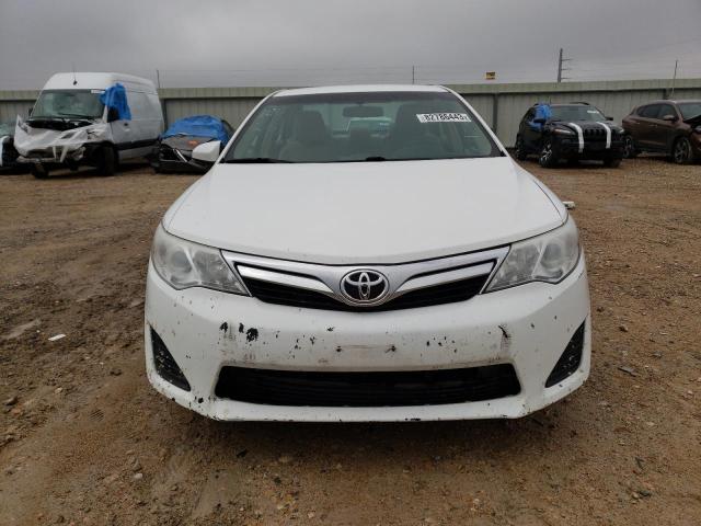 4T4BF1FK7ER415615 - 2014 TOYOTA CAMRY L WHITE photo 5