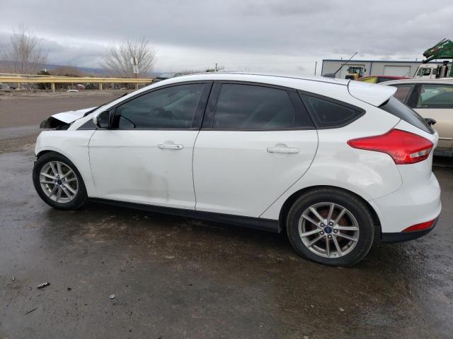 1FADP3K21GL270396 - 2016 FORD FOCUS SE WHITE photo 2