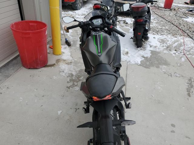 ML5EXER14RDAB5111 - 2024 KAWASAKI EX650 R GRAY photo 6