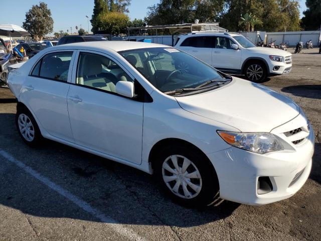 5YFBU4EE8DP106572 - 2013 TOYOTA COROLLA BASE WHITE photo 4