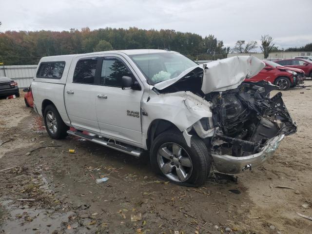 3C6RR7LT1GG175396 - 2016 RAM 1500 SLT Blanc photo 4