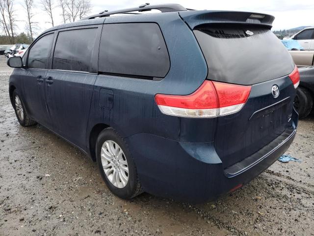 5TDYK3DC9CS262829 - 2012 TOYOTA SIENNA XLE BLUE photo 2