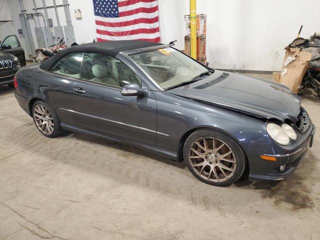 WDBTK72F59T104592 - 2009 MERCEDES-BENZ CLK 550 BLUE photo 4