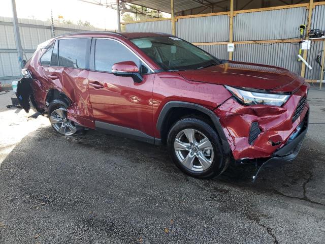 2T3W1RFV5PW276811 - 2023 TOYOTA RAV4 XLE RED photo 4