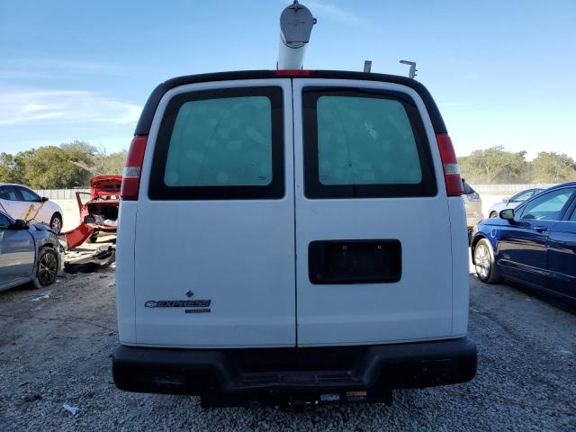 1GCWGFCB3C1125739 - 2012 CHEVROLET EXPRESS G2 WHITE photo 6