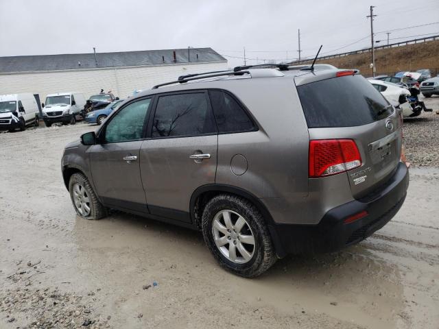 5XYKT3A60DG420233 - 2013 KIA SORENTO LX GRAY photo 2