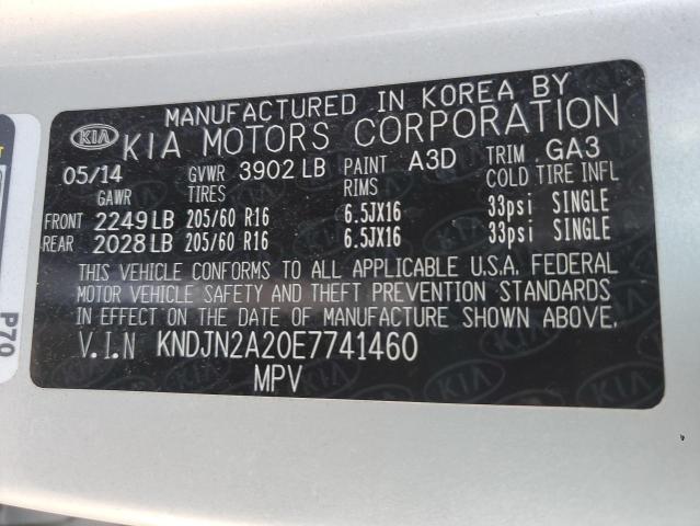 KNDJN2A20E7741460 - 2014 KIA SOUL SILVER photo 12