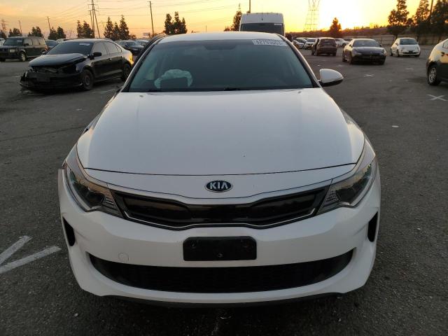 KNAGT4LE5J5020587 - 2018 KIA OPTIMA HYBRID WHITE photo 5