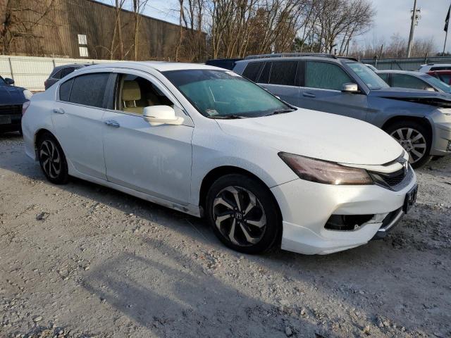 1HGCR2F09GA057762 - 2016 HONDA ACCORD EX WHITE photo 4