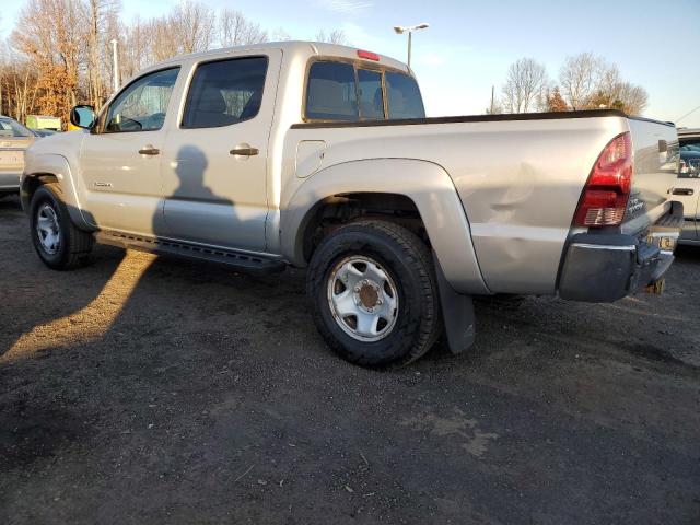 5TELU42N27Z375884 - 2007 TOYOTA TACOMA DOUBLE CAB SILVER photo 2