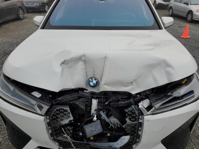 WB523CF04PCL67044 - 2023 BMW IX XDRIVE50 WHITE photo 12