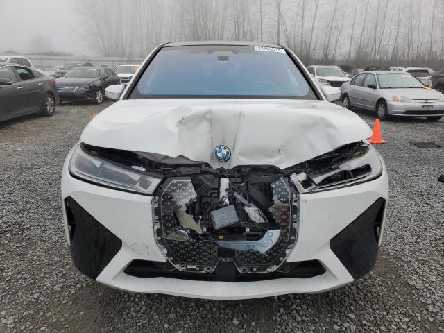 WB523CF04PCL67044 - 2023 BMW IX XDRIVE50 WHITE photo 5